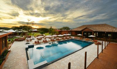 Bagan Lodge Hotel